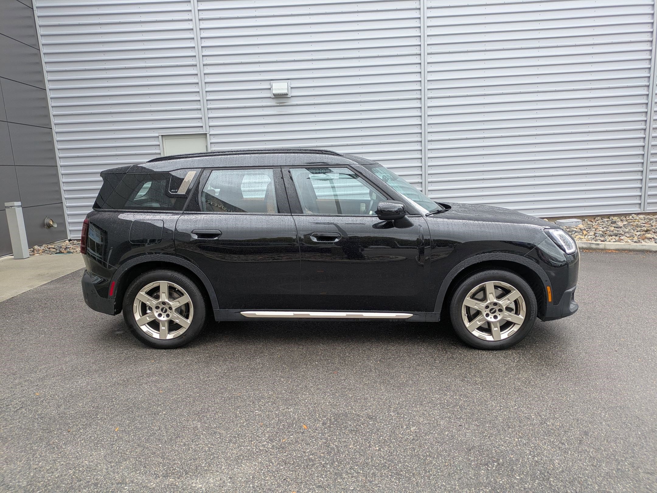 Used 2025 MINI Cooper Countryman S image 2