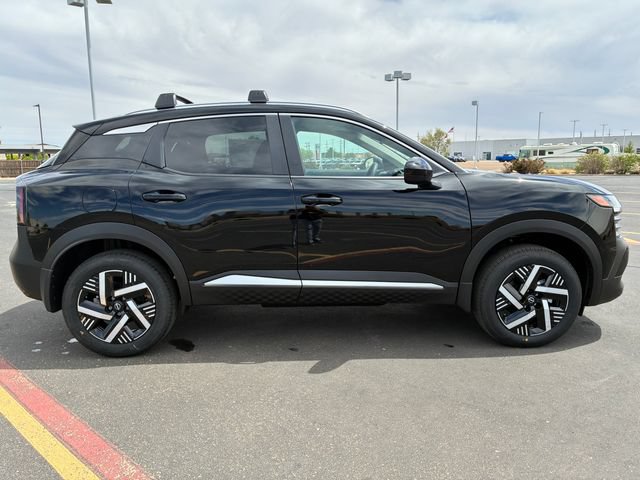 New 2026 Nissan Kicks SV w/ Charging Package FWD image 7