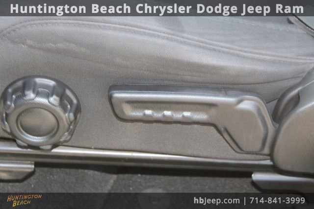 Used 2023 Jeep Wrangler Sport image 31