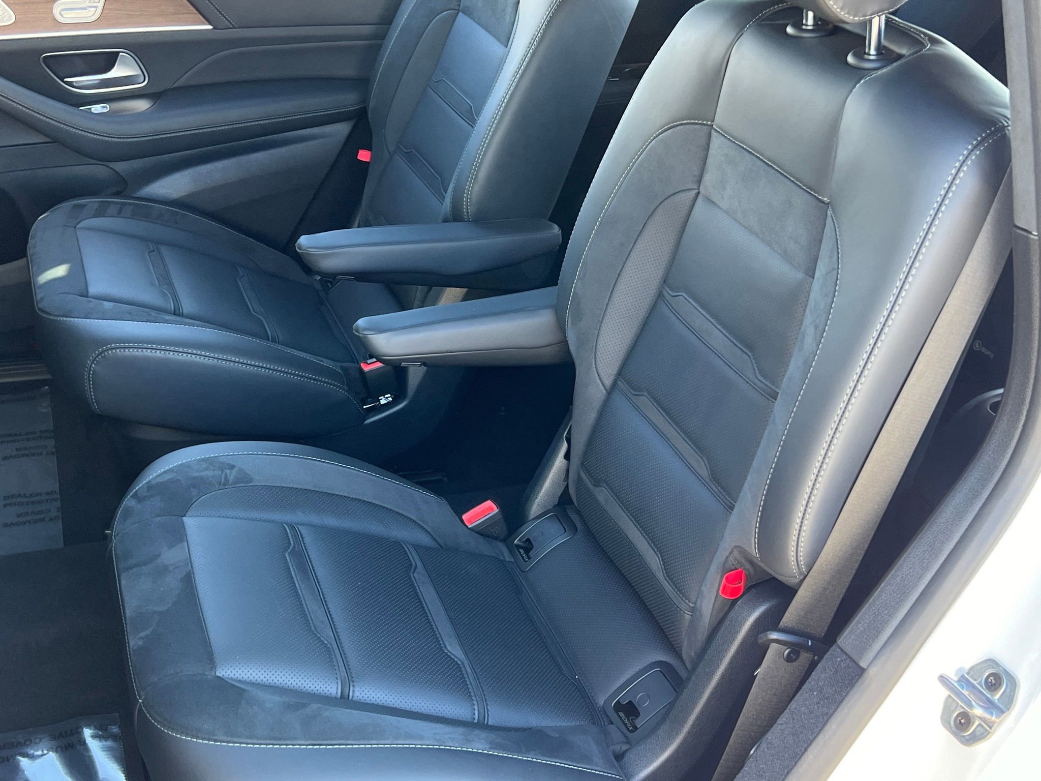 Used 2025 Mercedes-Benz GLS 63 AMG 4MATIC image 20