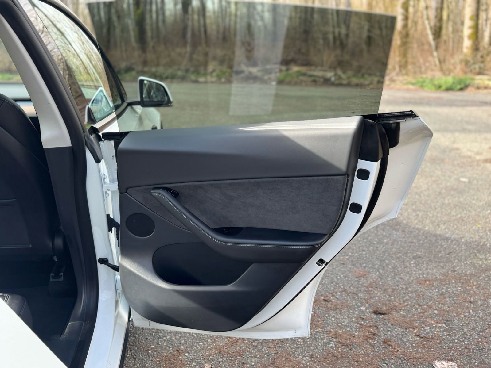 Used 2020 Tesla Model Y Long Range AWD/4WD image 26