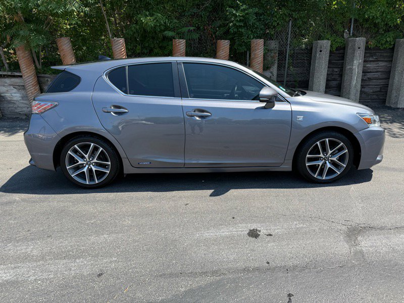 Used 2015 Lexus CT 200h image 8