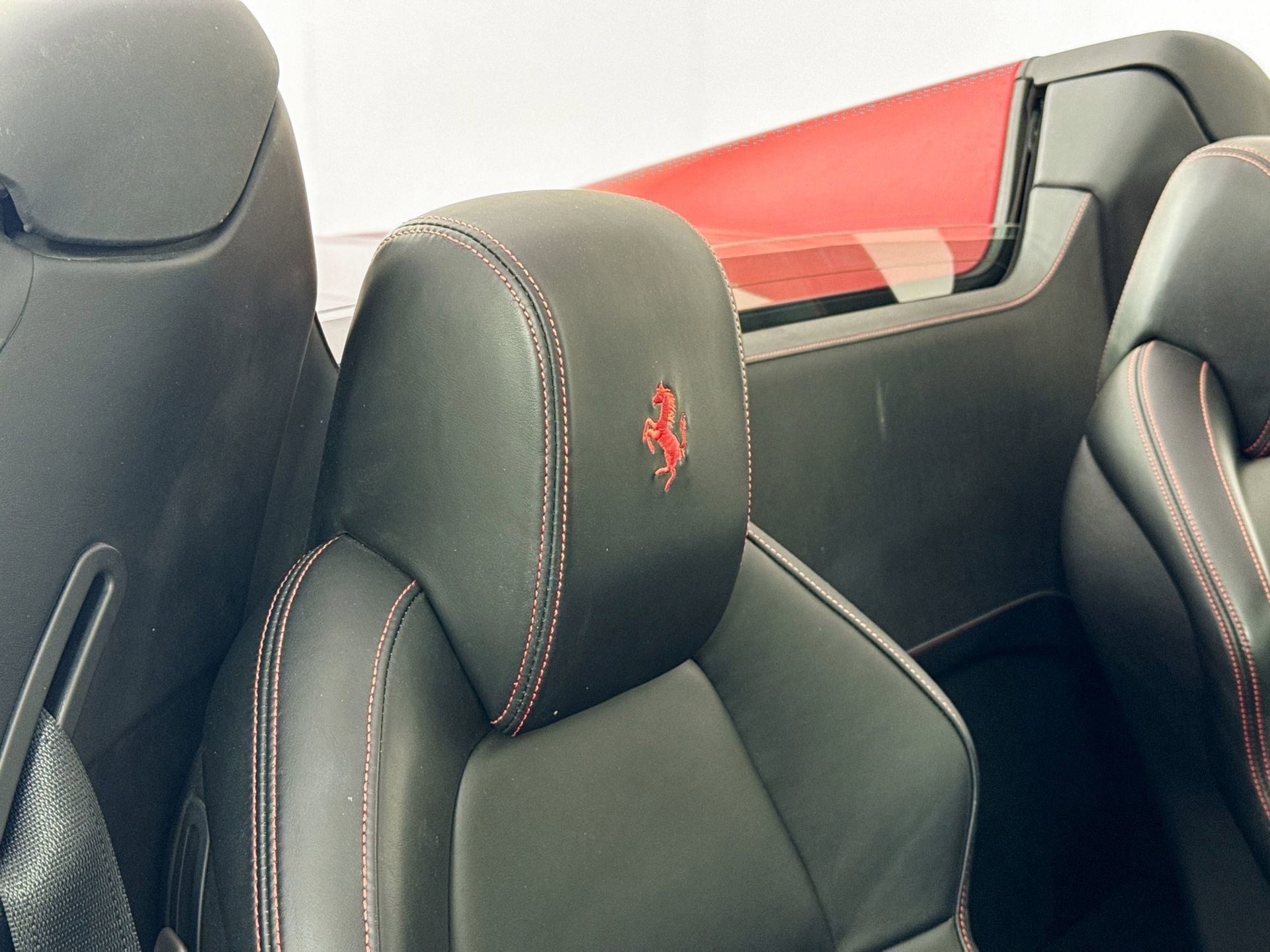 Certified 2015 Ferrari 458 Spider RWD image 23