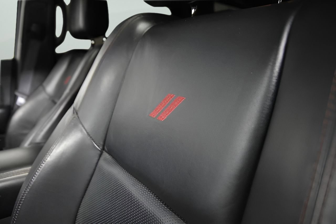 Used 2021 Dodge Durango R/T w/ Blacktop Package RWD image 30