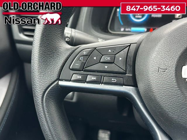Used 2025 Nissan Leaf S image 19