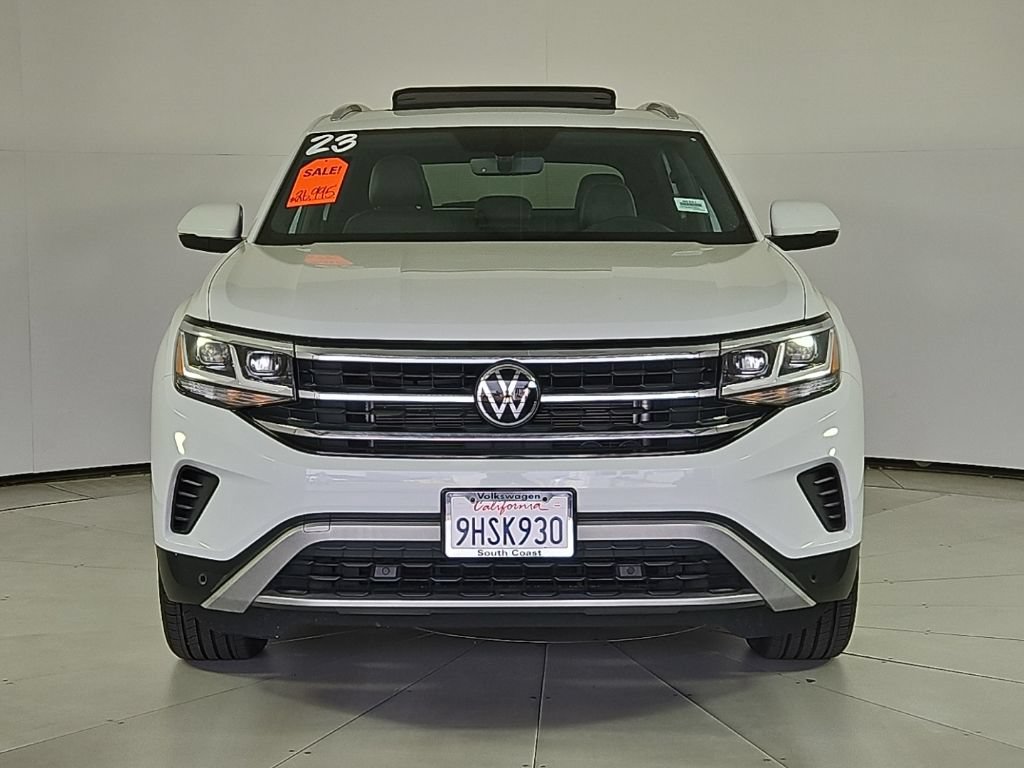 Used 2023 Volkswagen Atlas Cross Sport SE w/ Panoramic Sunroof Package AWD/4WD image 3