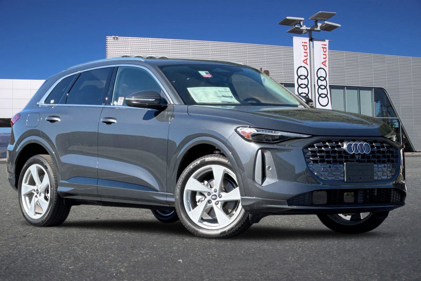 New 2025 Audi Q5 Premium Plus image 2