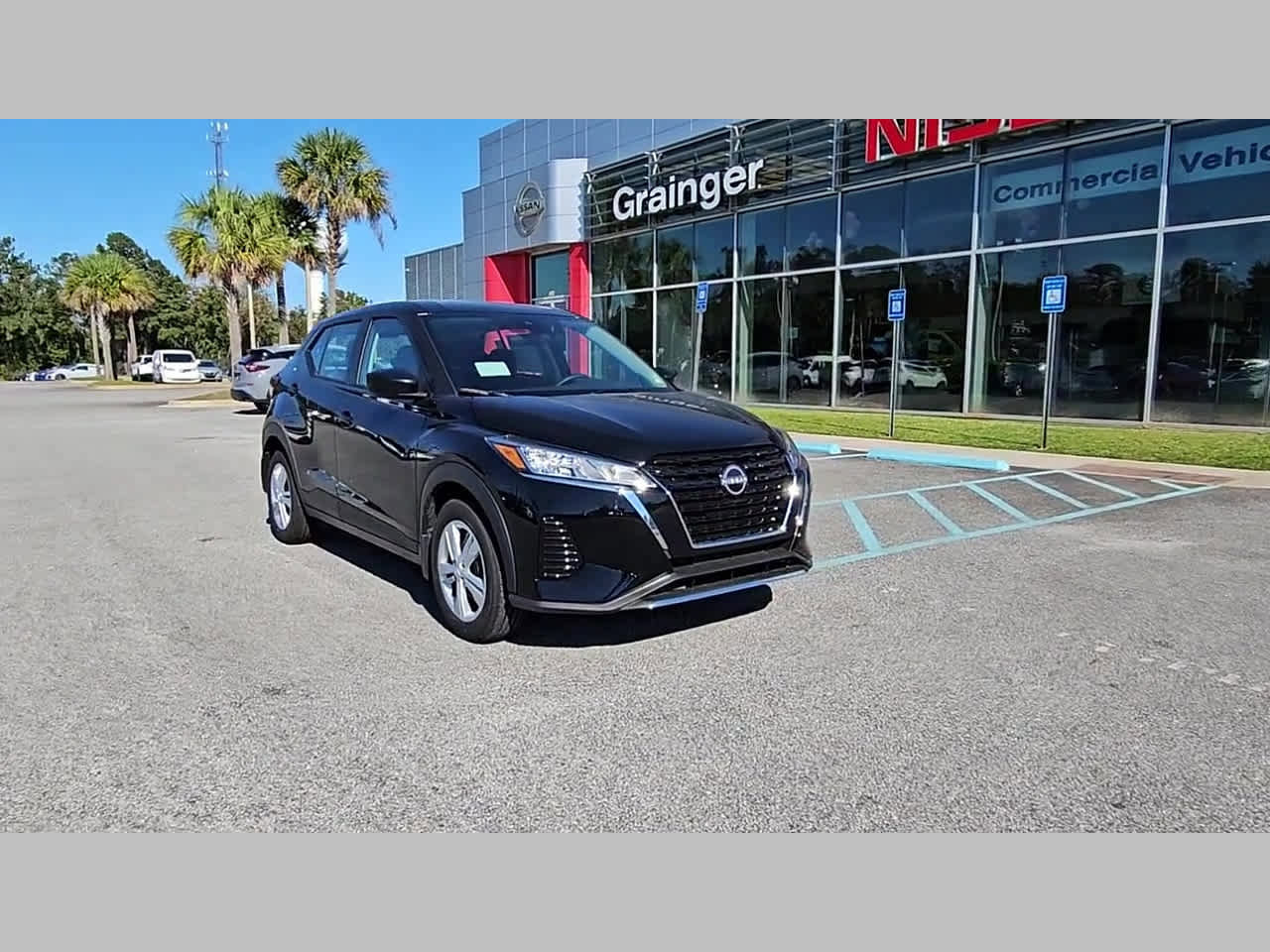 New 2025 Nissan Kicks Play S image 19
