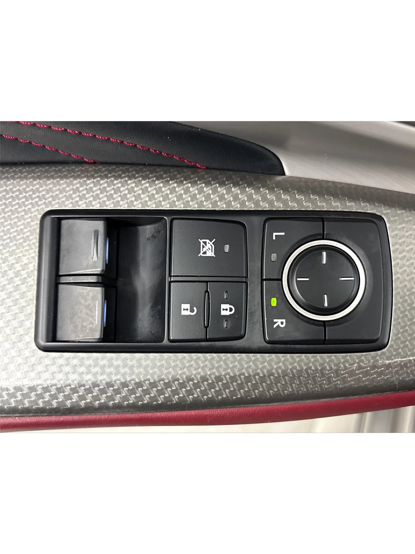 Used 2017 Lexus RC 200t F Sport RWD image 38