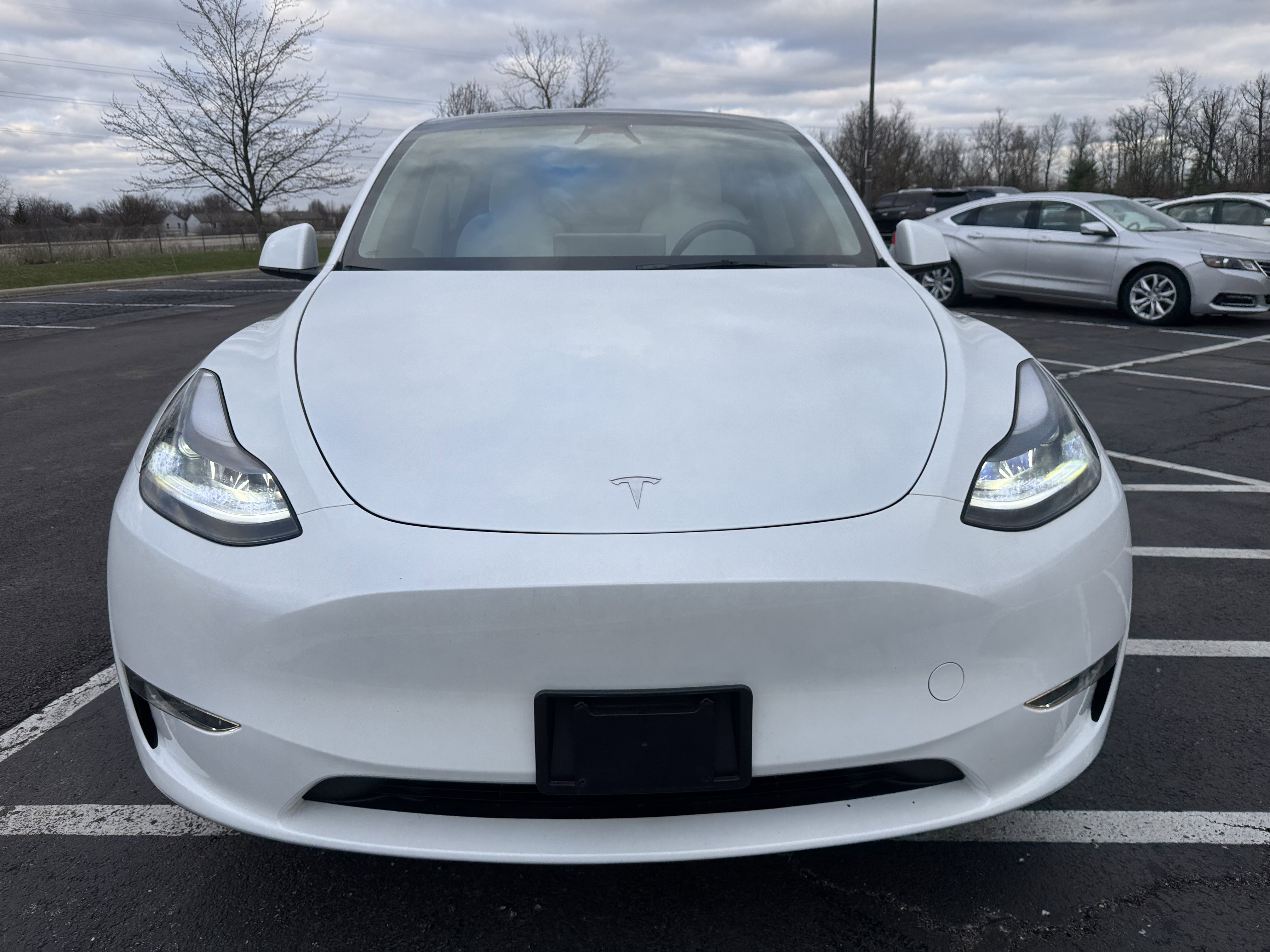 Used 2024 Tesla Model Y Long Range AWD/4WD image 12