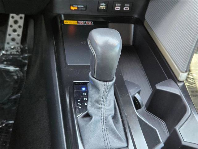 Certified 2025 Toyota Camry SE FWD image 13