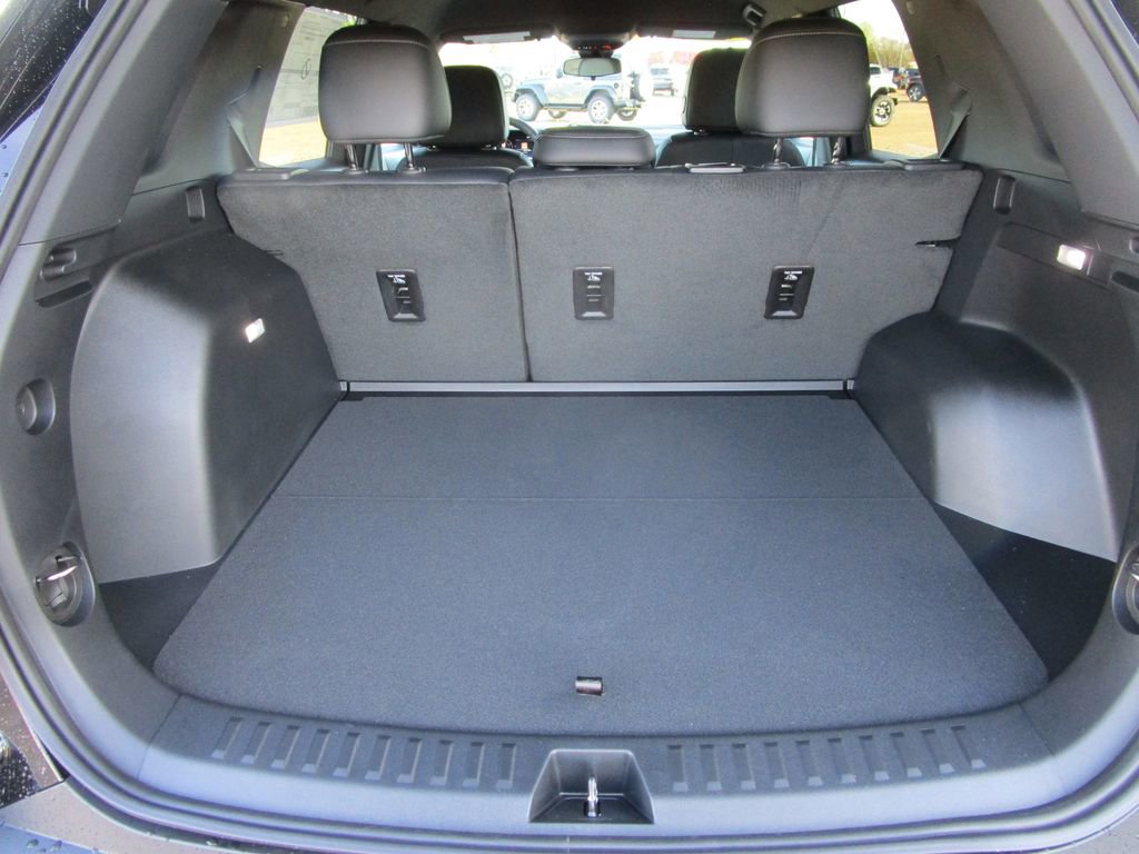 New 2026 Chevrolet Equinox LT w/ Convenience Package II image 12