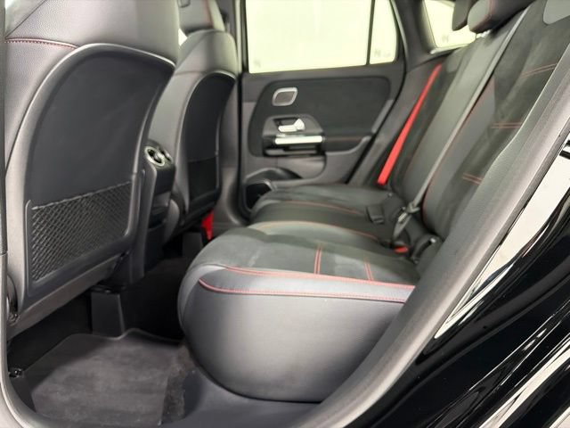 Used 2024 Mercedes-Benz GLA 35 AMG 4MATIC image 35