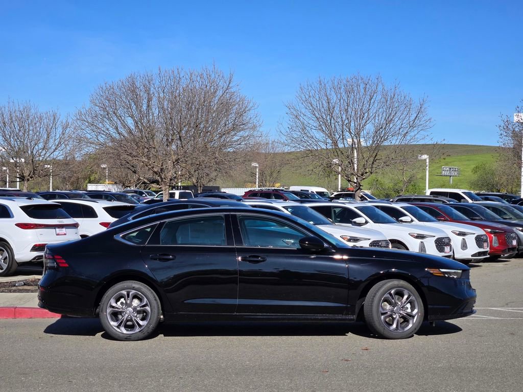 New 2026 Honda Accord EX-L image 3