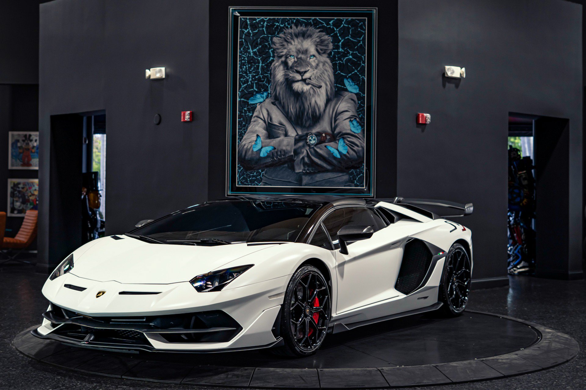 Used 2020 Lamborghini Aventador SVJ AWD/4WD image 12