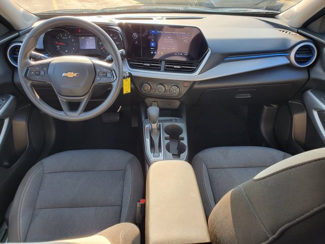 Certified 2024 Chevrolet Trax LS w/ LS Convenience Package FWD image 13