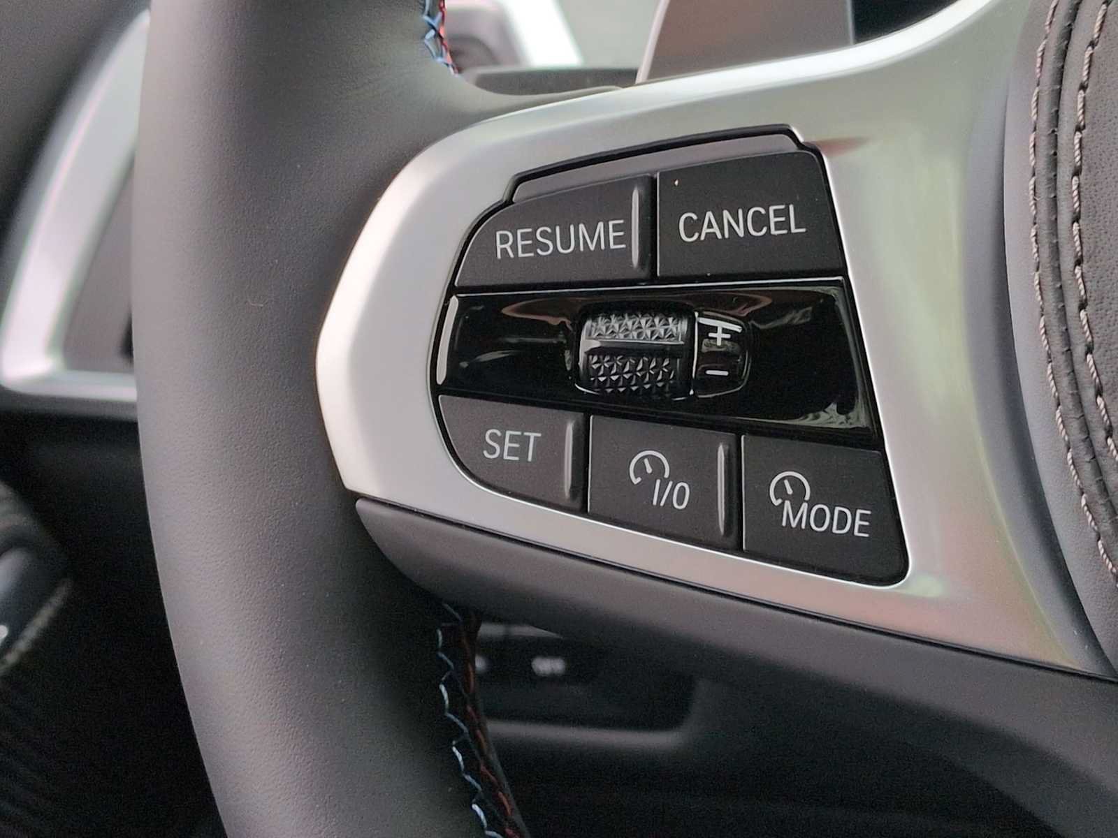 Used 2026 BMW X6 M60i AWD/4WD image 26