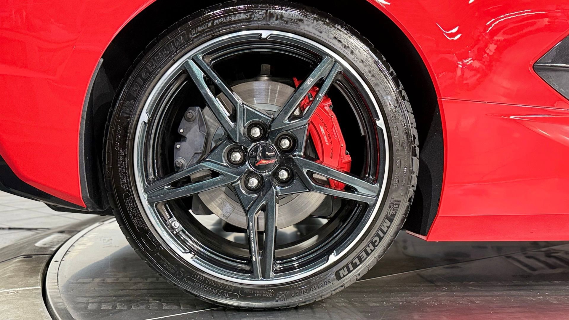 Used 2020 Chevrolet Corvette Stingray Premium Cpe w/ 3LT Preferred Equipment Group image 18