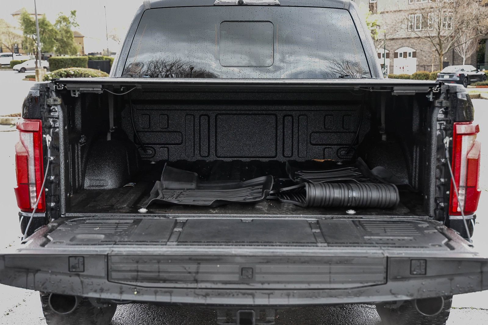 Used 2025 Ford F150 Raptor image 26