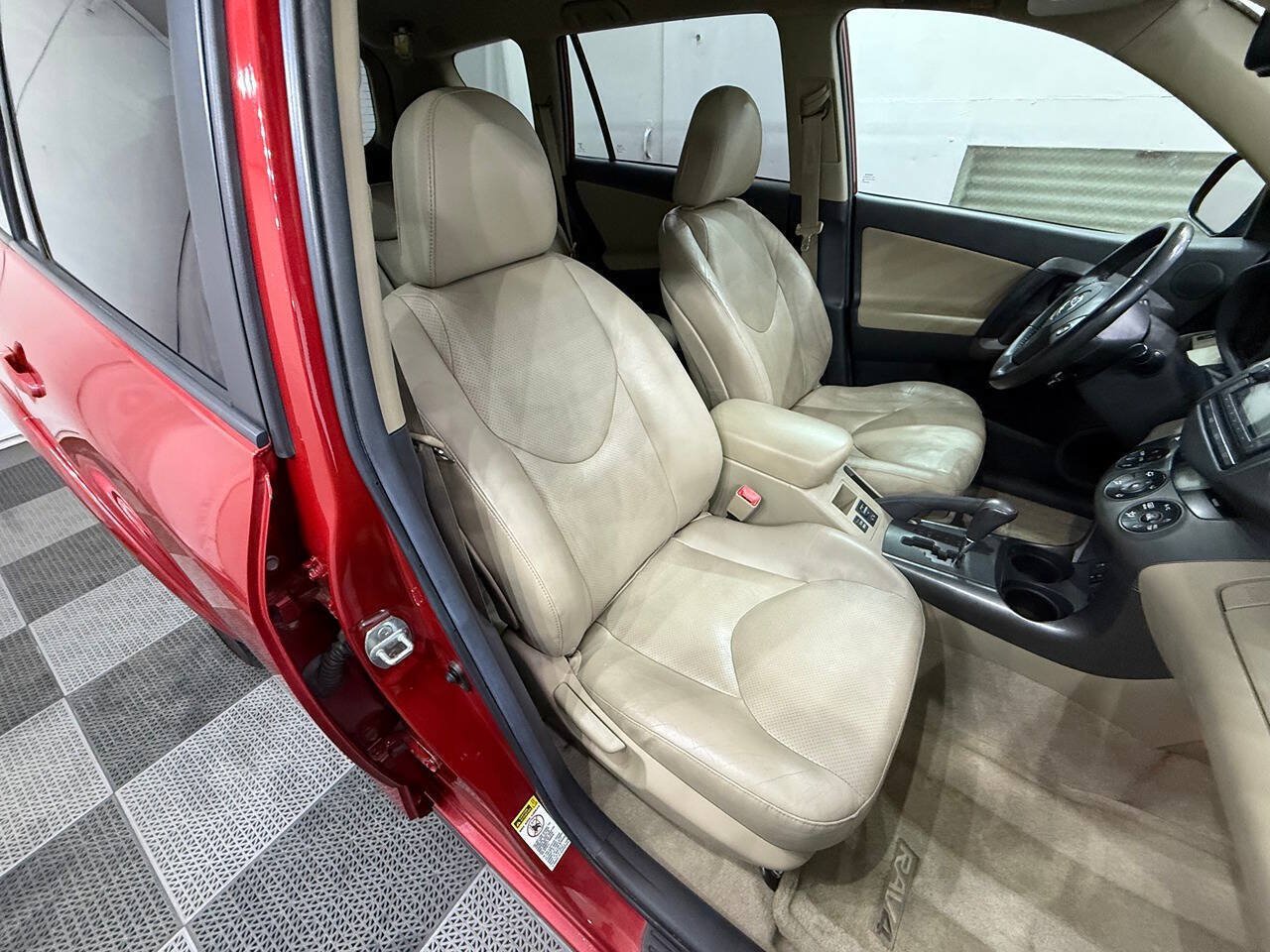 Used 2012 Toyota RAV4 Limited w/ Premium Plus Value Pkg AWD/4WD image 30
