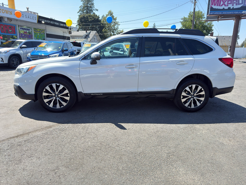 Used 2016 Subaru Outback 3.6R Limited AWD/4WD image 3