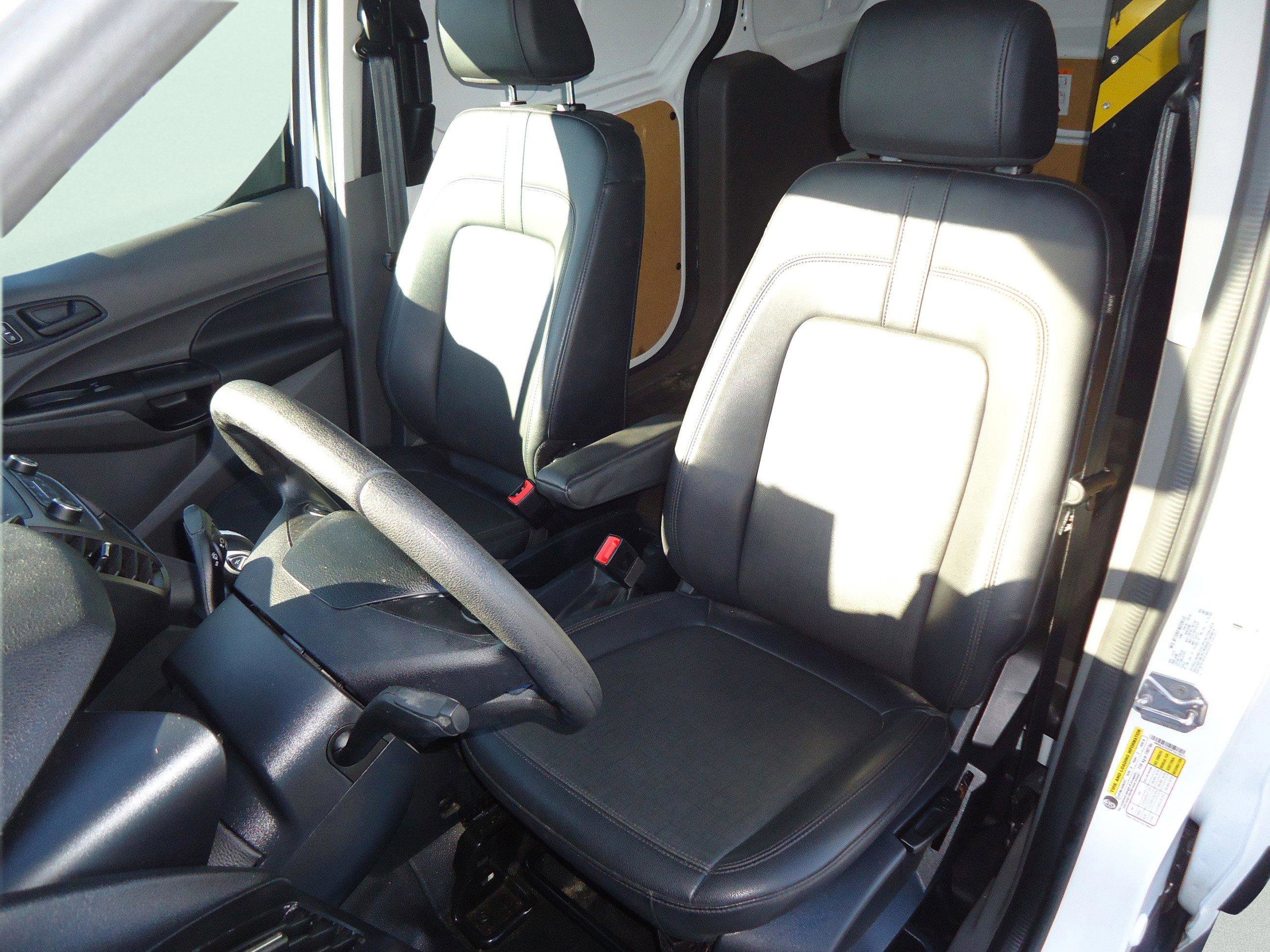 Used 2023 Ford Transit Connect XL image 21