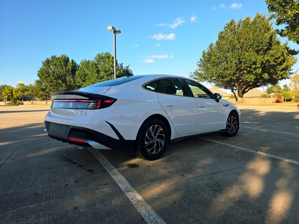 Used 2026 Hyundai Sonata Blue FWD image 19