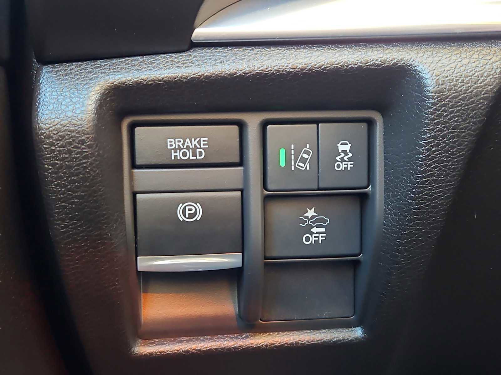 Used 2020 Acura MDX SH-AWD image 17