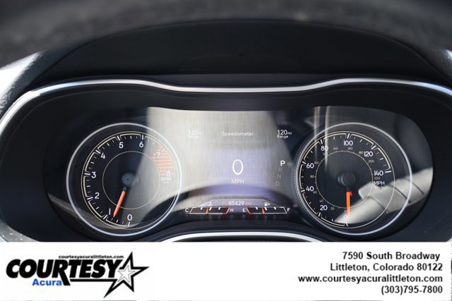 Used 2019 Jeep Cherokee Limited w/ Luxury Group AWD/4WD image 13