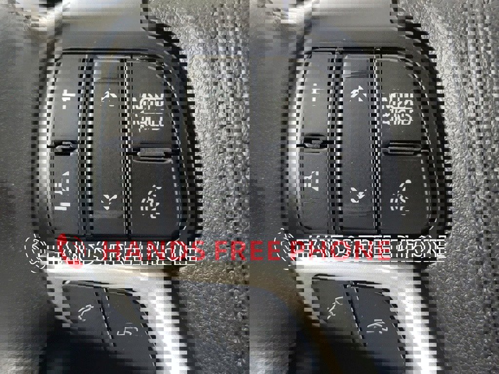 Used 2018 Toyota Highlander XLE image 19