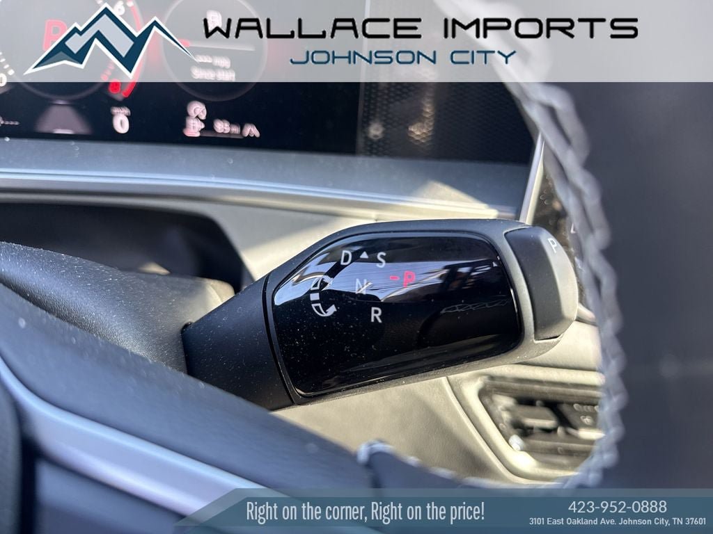New 2025 Volkswagen Tiguan SE AWD/4WD image 29