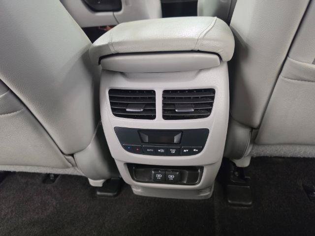 Used 2017 Acura MDX SH-AWD image 40