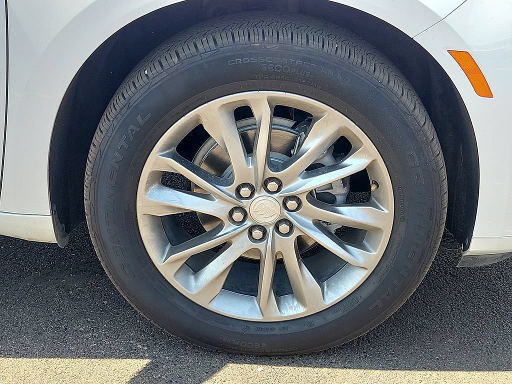 Used 2022 Buick Enclave Avenir FWD image 7