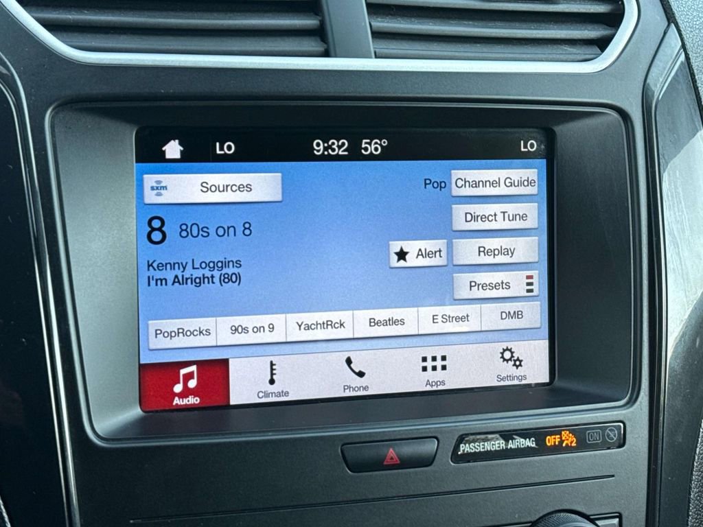 Used 2018 Ford Explorer XLT w/ Equipment Group 201A FWD image 3