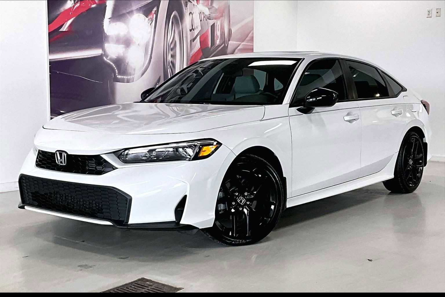 Used 2025 Honda Civic Sport image 1