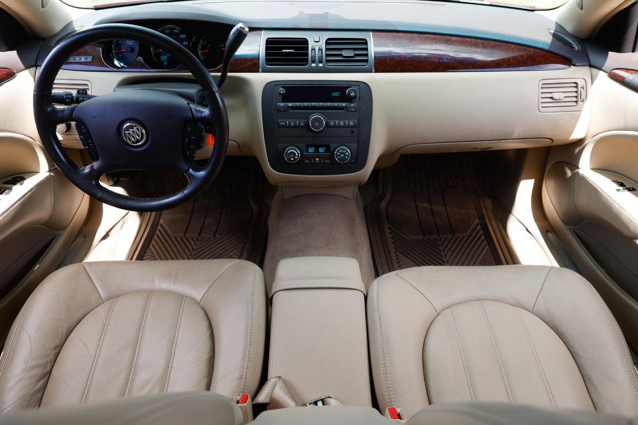 Used 2011 Buick Lucerne CXL FWD image 2