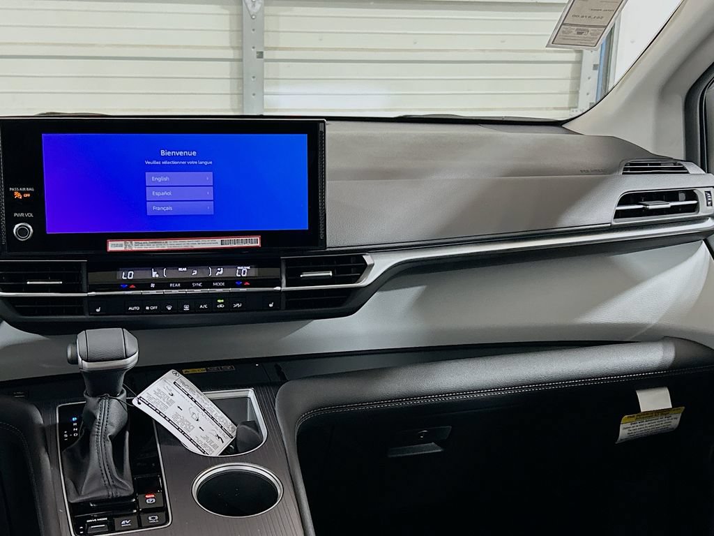 New 2025 Toyota Sienna XLE FWD image 23