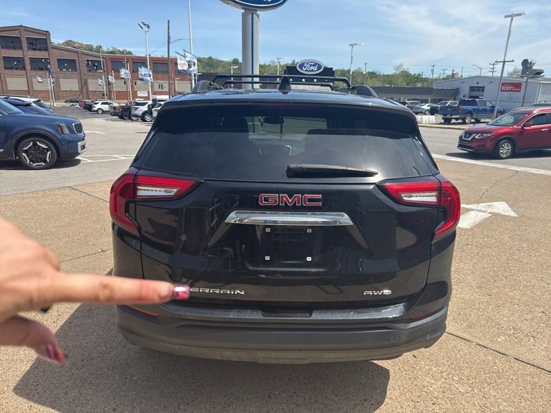 Used 2022 GMC Terrain SLE w/ Driver Convenience Package AWD/4WD image 5