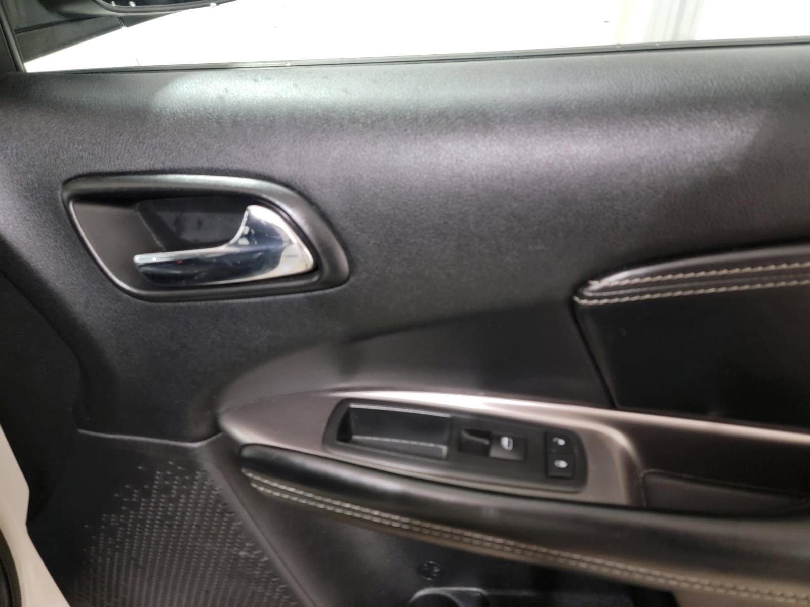 Used 2018 Dodge Journey Crossroad image 25