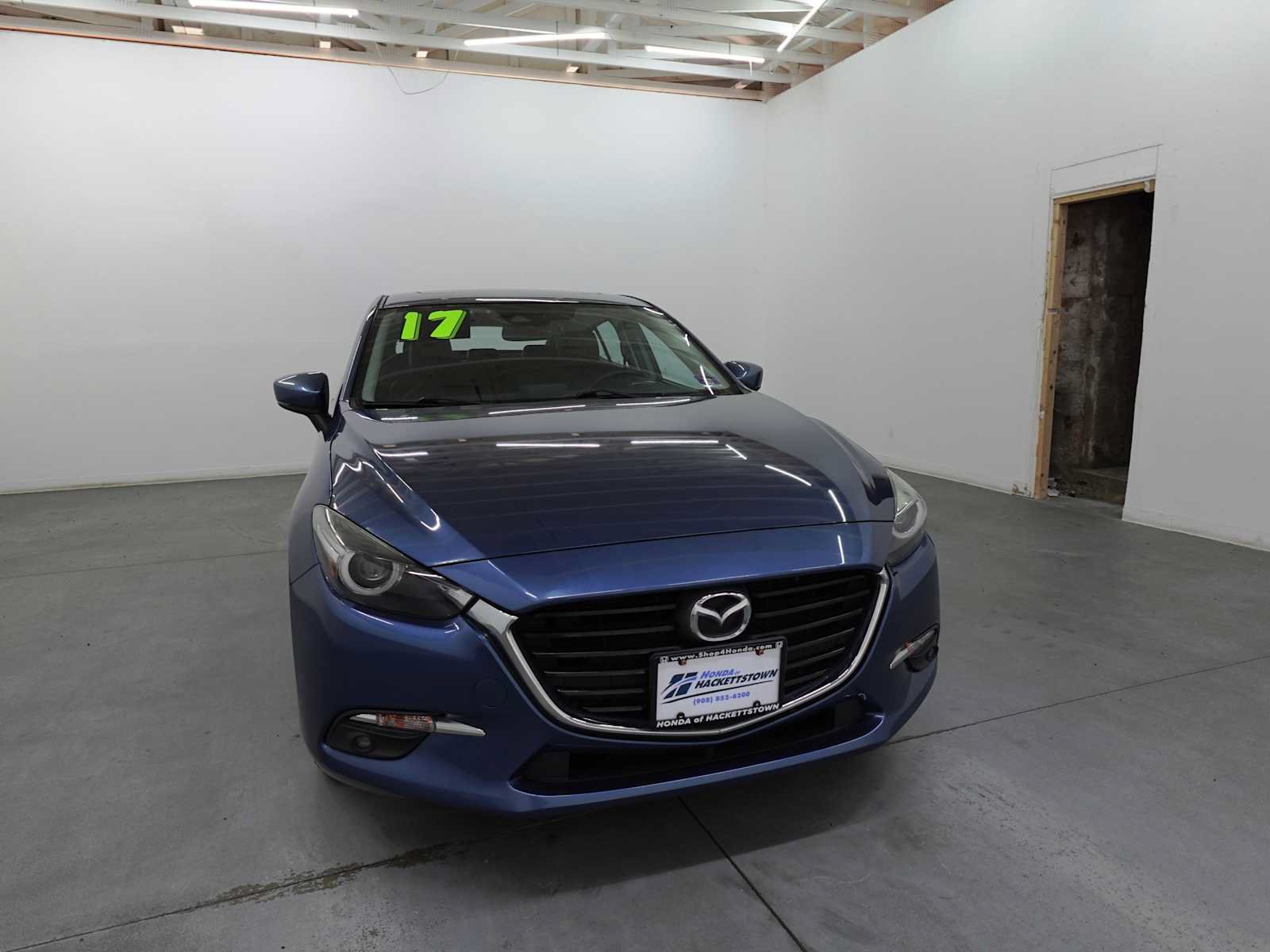 Used 2017 MAZDA MAZDA3 Grand Touring w/ Premium Equipment Package FWD image 3