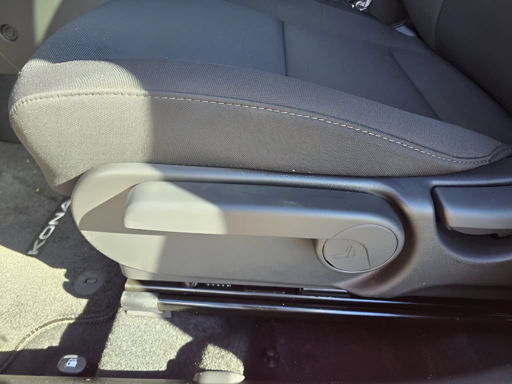 New 2026 Hyundai Kona SE AWD/4WD image 15