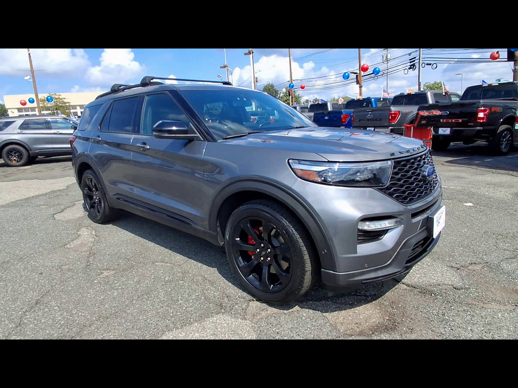 Certified 2022 Ford Explorer ST w/ Equipment Group 401A AWD/4WD image 2