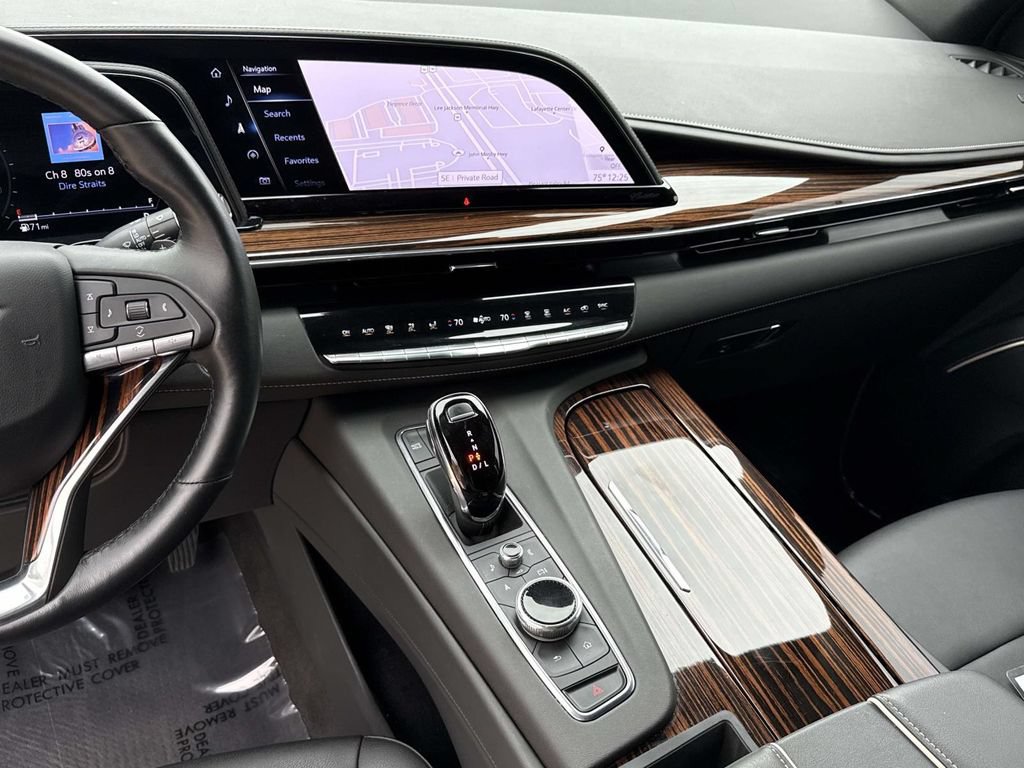 Used 2023 Cadillac Escalade ESV Luxury RWD image 9