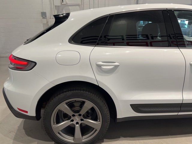 Used 2025 Porsche Macan Turbo image 5