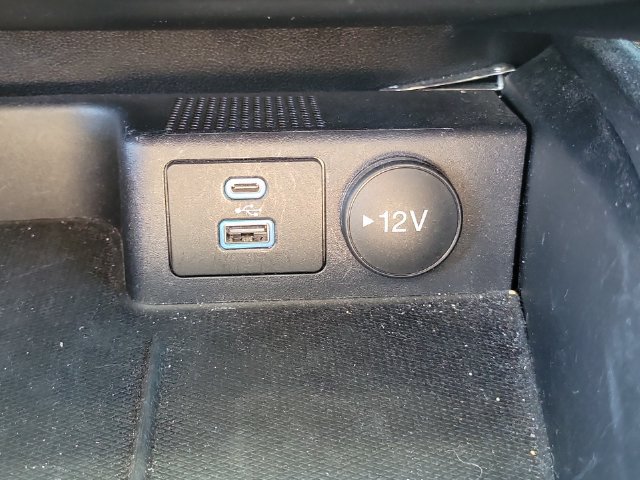 Used 2022 Ford Escape SE w/ Convenience Package FWD image 28