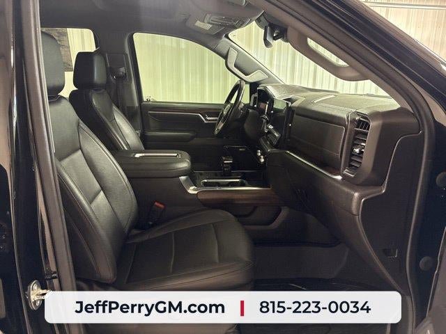 Used 2022 GMC Sierra 1500 SLT AWD/4WD image 23