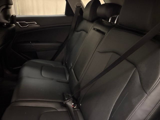 Certified 2026 Kia Sportage EX FWD image 20