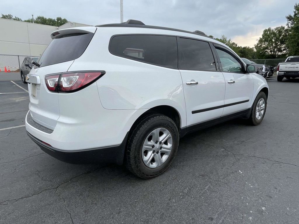 Used 2017 Chevrolet Traverse LS AWD/4WD image 24