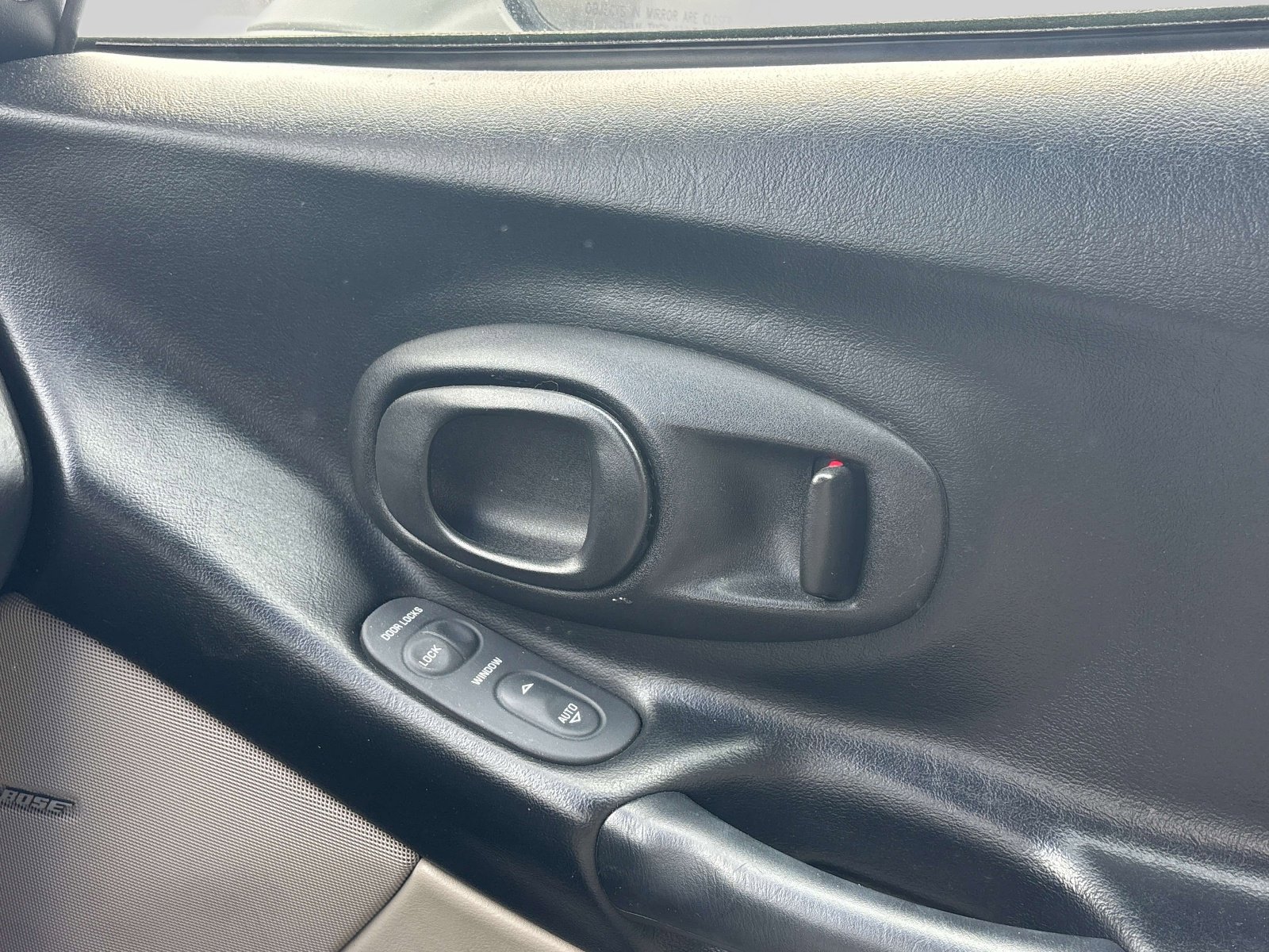 Used 1999 Chevrolet Corvette Convertible w/ Memory Pkg image 9