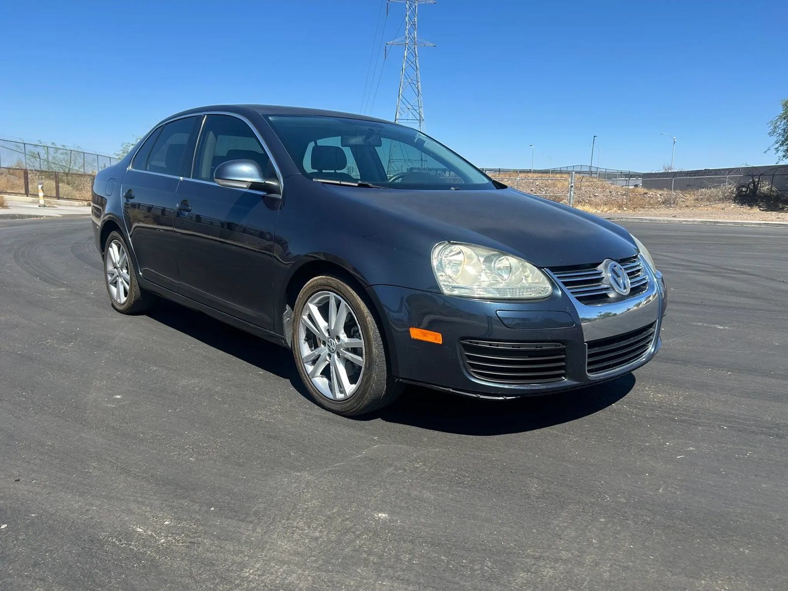 Used 2006 Volkswagen Jetta TDI FWD image 3